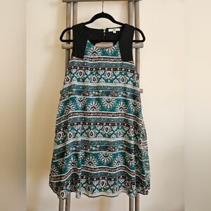Patterned Sleeveless Dress with Beautiful Open-Back Detail